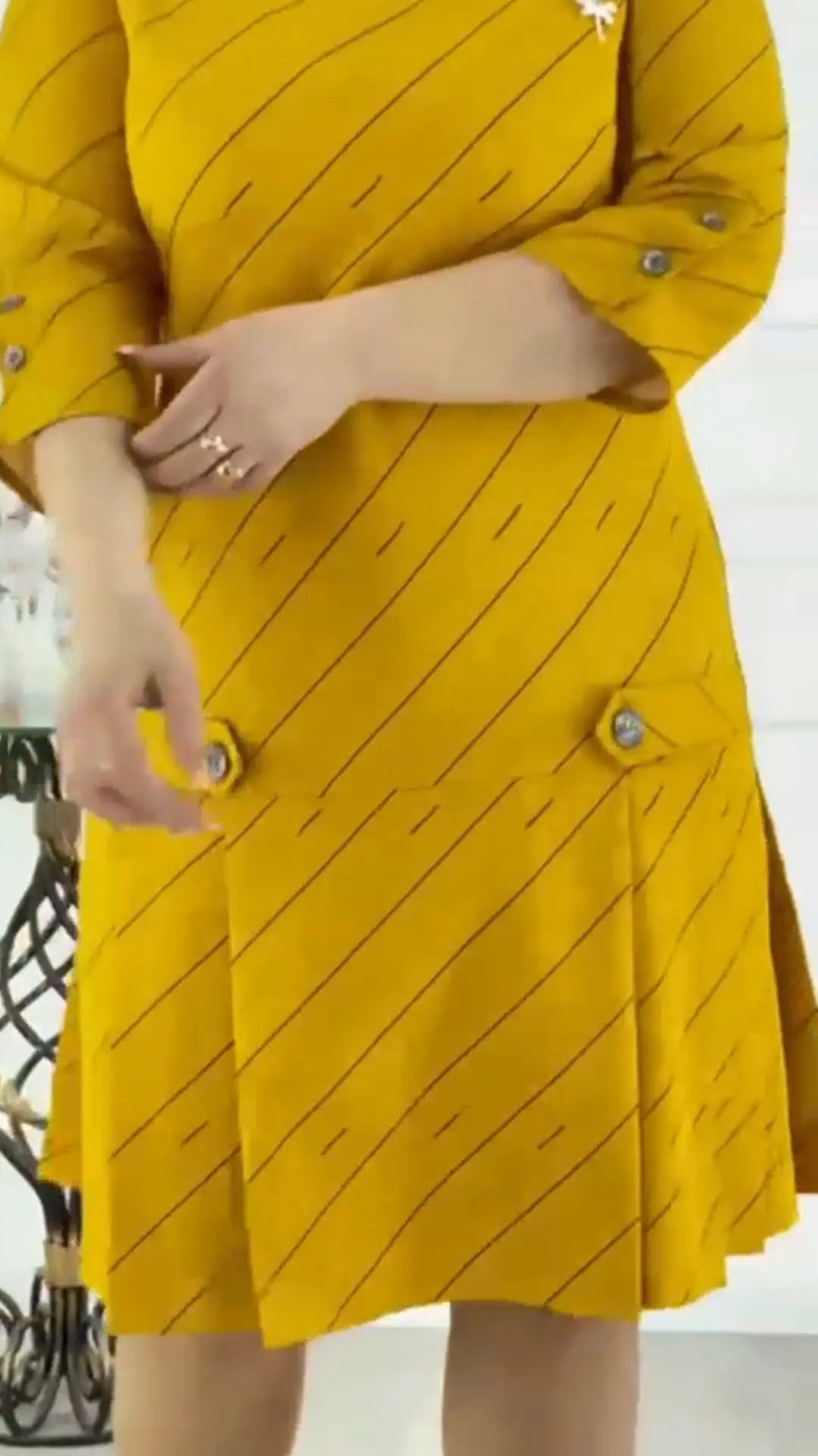 Round Neck Line Printed Elegant Dress