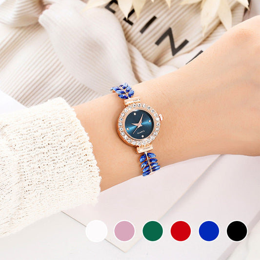 Women’s Trendy Elegant Round Dial Quartz Watch