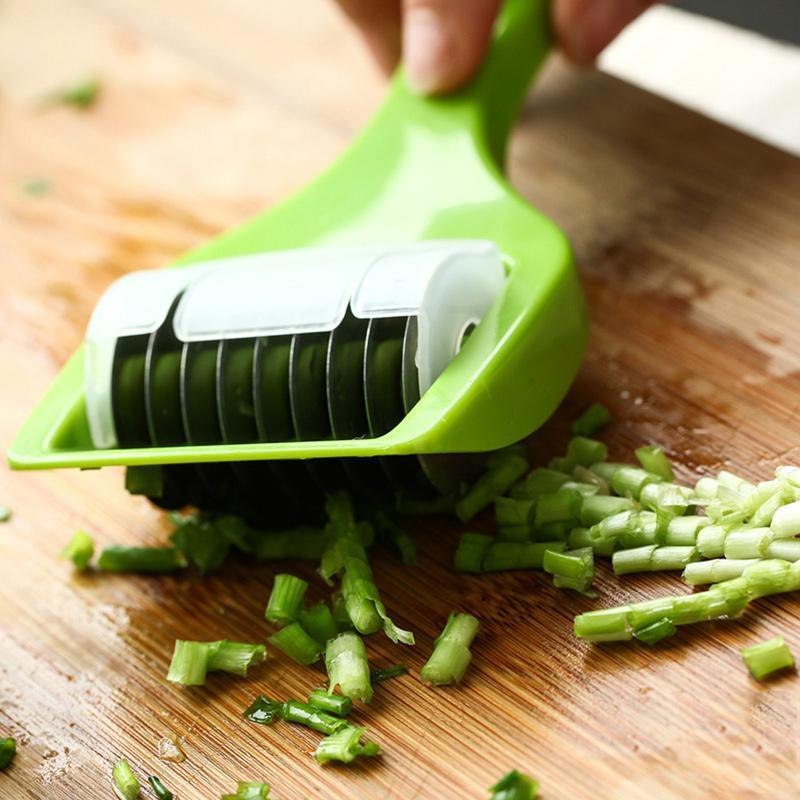 Multifunctional Roller Onion Cutter