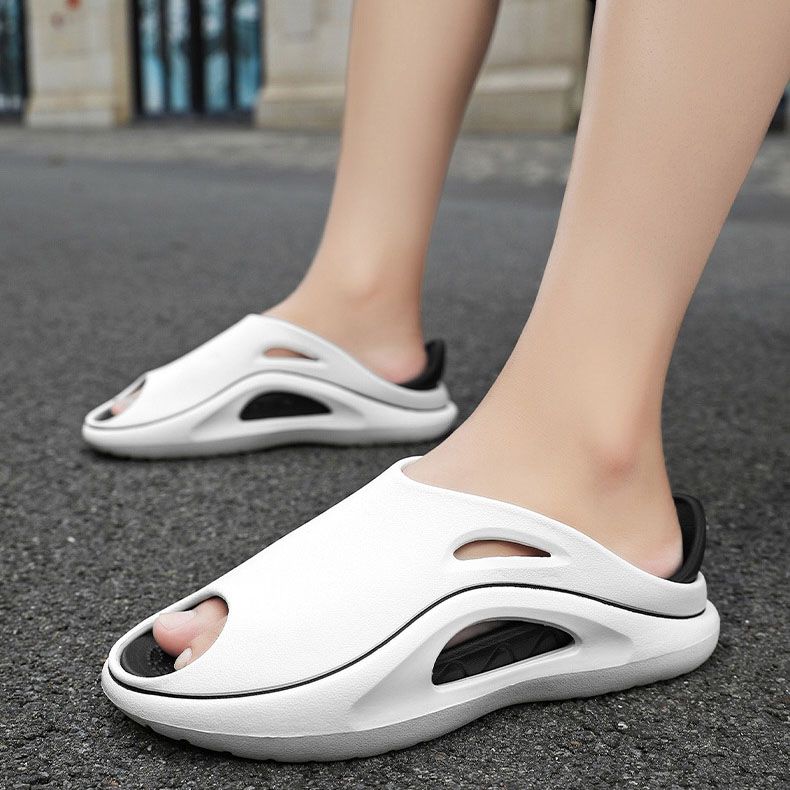 Summer Lightweight Outdoor Slip-on Slippers