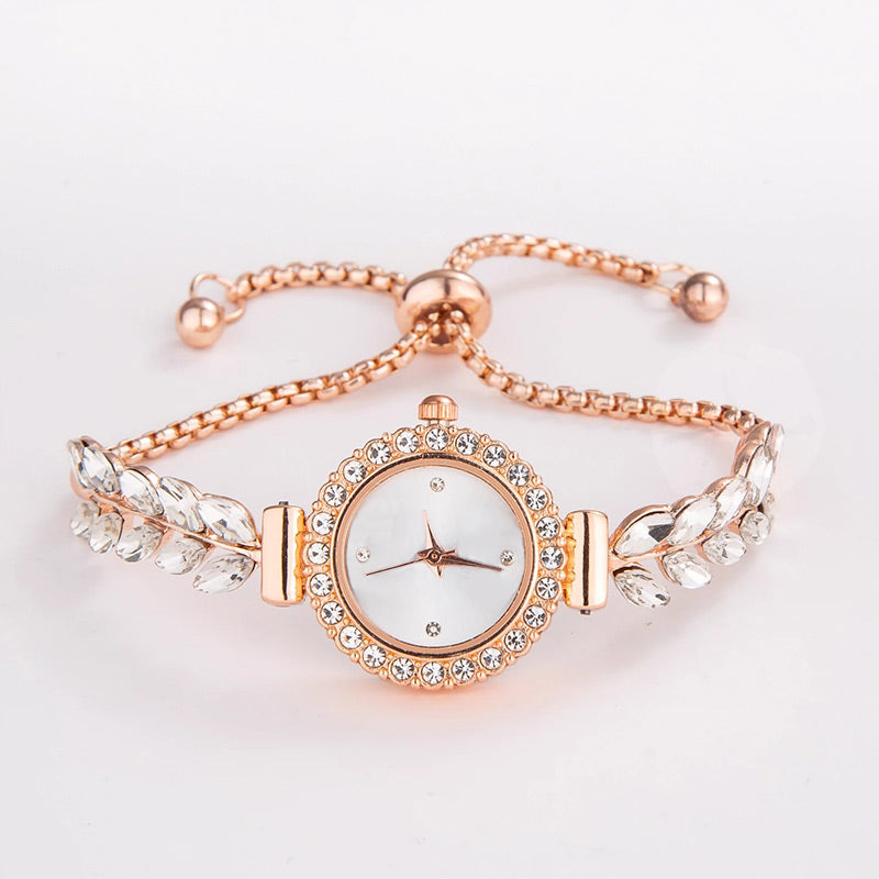 Women’s Trendy Elegant Round Dial Quartz Watch