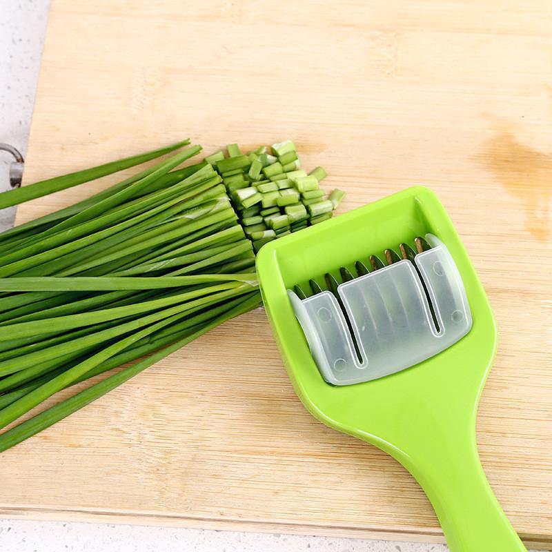 Multifunctional Roller Onion Cutter