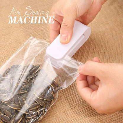 ✨Family Essentials✨Mini Sealing Machine