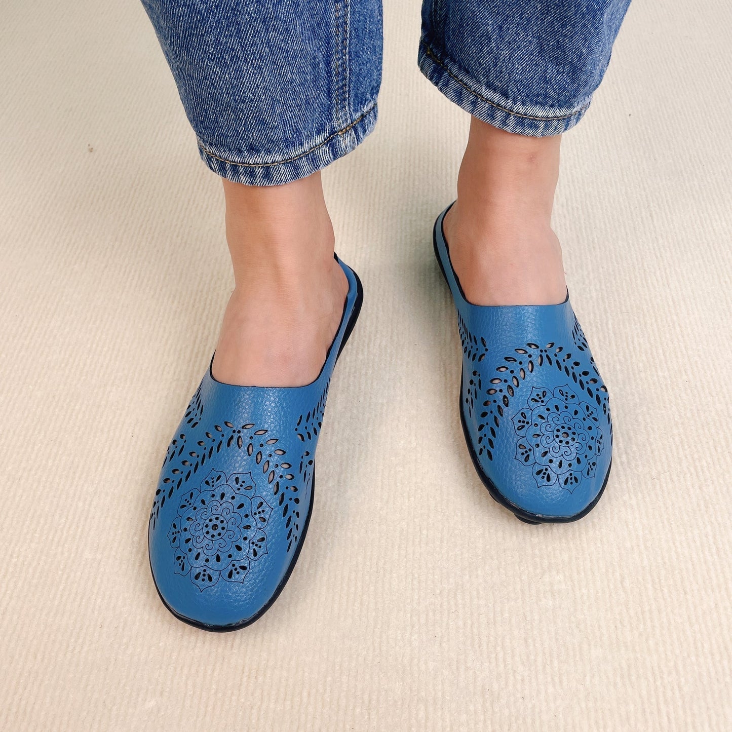 Casual All-Match Hollow Slippers